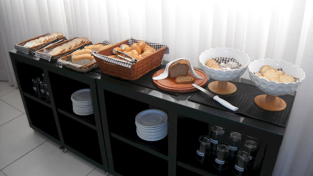 M Tower Hotel Пелотас Екстериор снимка