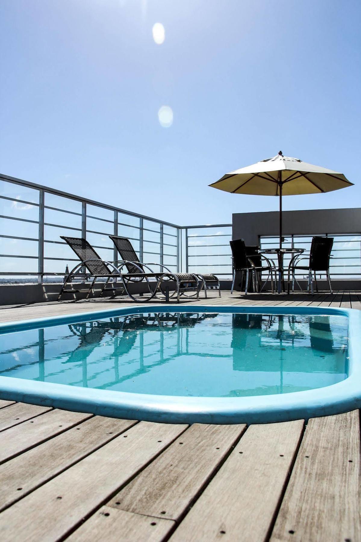 M Tower Hotel Пелотас Екстериор снимка